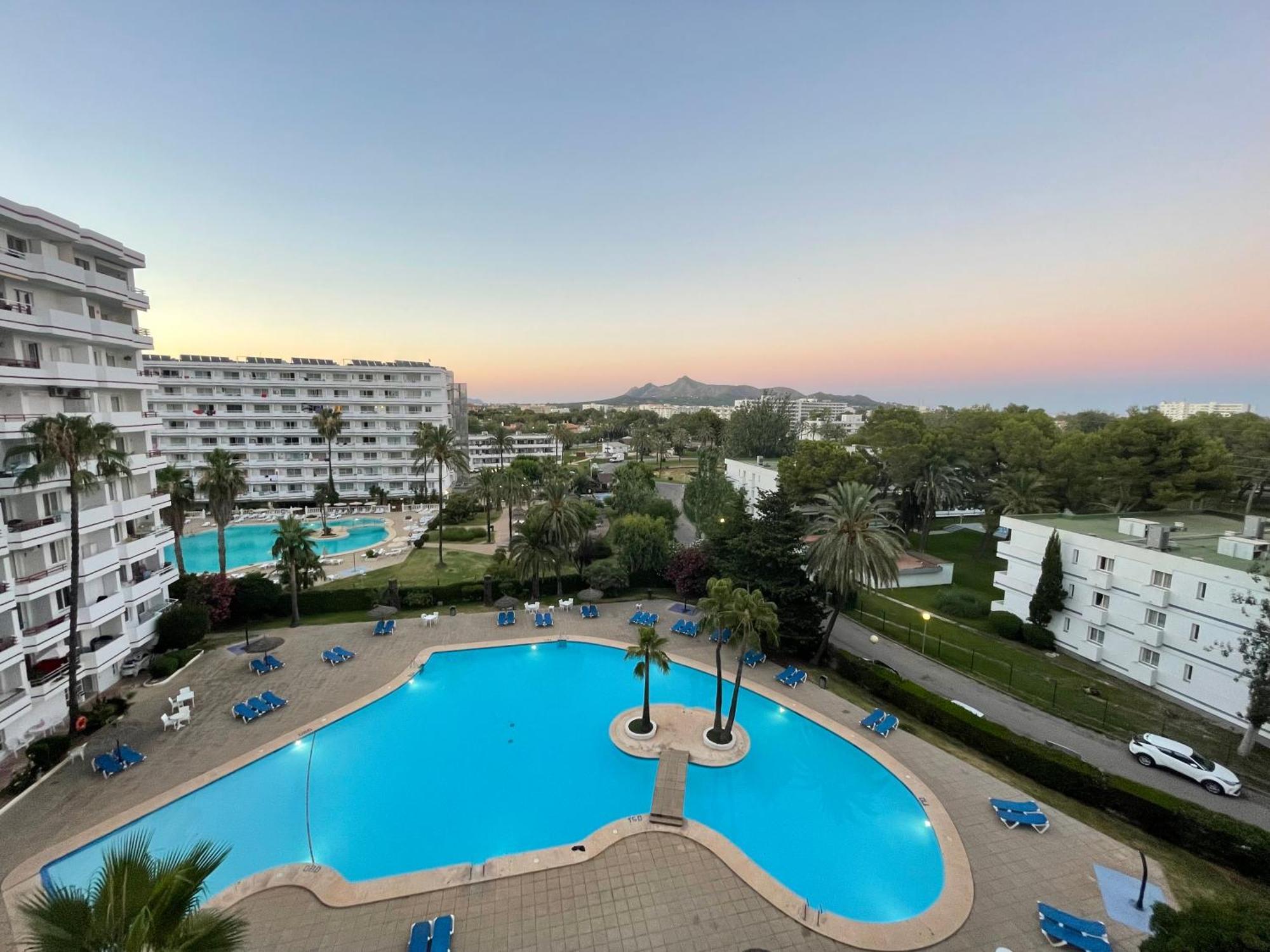 Blick Auf's Berge &pool * Port de Alcudia (Mallorca)